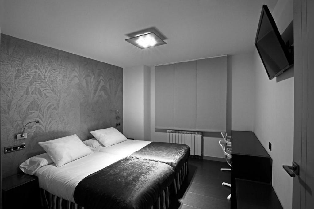 Hostal Averroes Burgo الغرفة الصورة